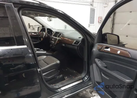 2013 Mercedes-Benz Ml 350 4Matic z USA, uszkodzony, nr VIN 4JGDA5HB7DA198203